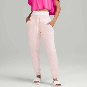 Lululemon dance studio high rise jogger